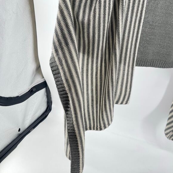 BCBGMaxazria Gray White Striped Sleeveless Open Front High Low Duster Cardigan - Picture 10 of 15